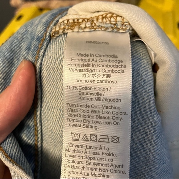 MADEWELL Relaxed Denim Shorts in Cedarcroft Wash - Picture 10 of 10